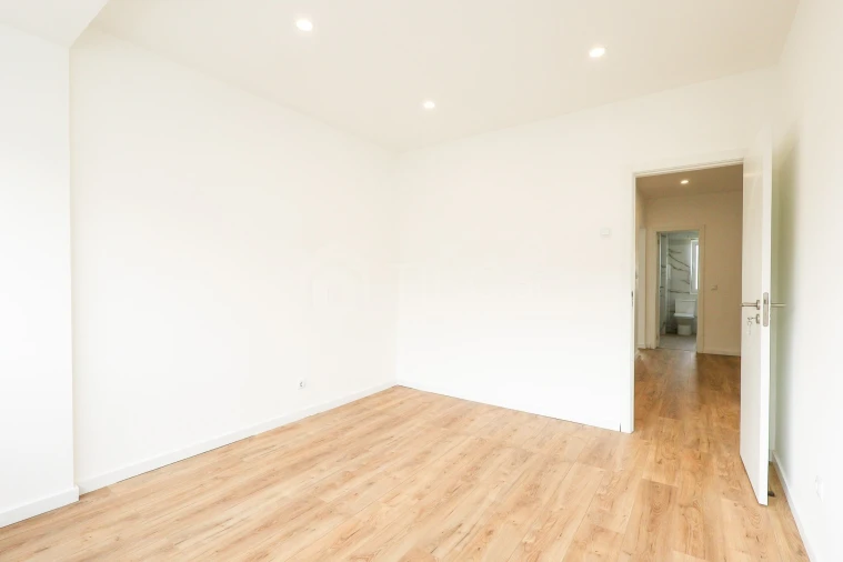 Apartamento T2 para Venda em Falagueira-Venda Nova Foto 11