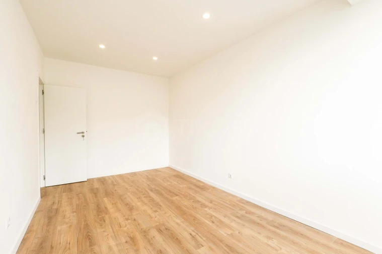 Apartamento T2 para Venda em Falagueira-Venda Nova Foto 16