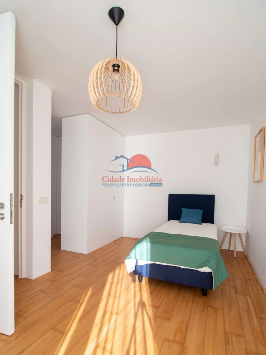 Moradia T4 para Venda em São Martinho Foto 16