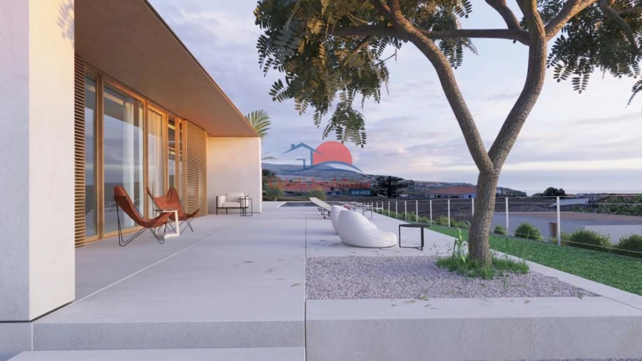 Moradia T3 para Venda em Estreito da Calheta Foto 3