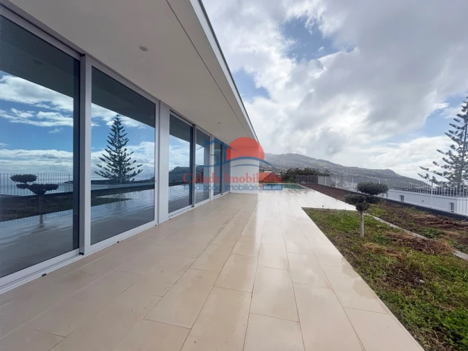 Moradia T3 para Venda em Estreito da Calheta Foto 5