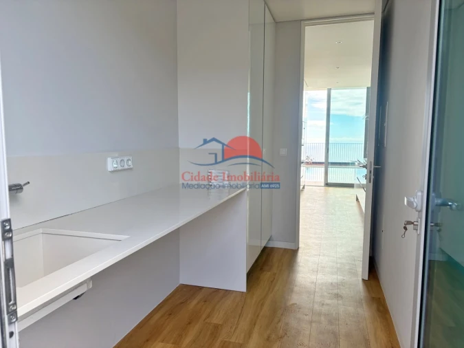 Moradia T3 para Venda em Estreito da Calheta Foto 14