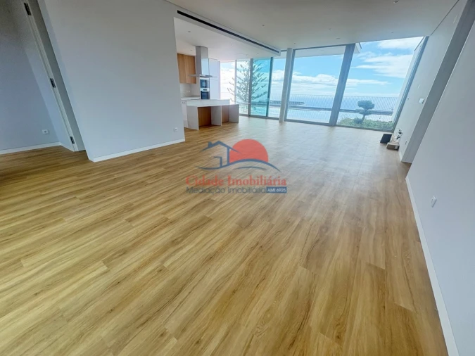 Moradia T3 para Venda em Estreito da Calheta Foto 21