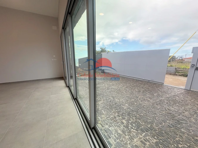 Moradia T3 para Venda em Estreito da Calheta Foto 42
