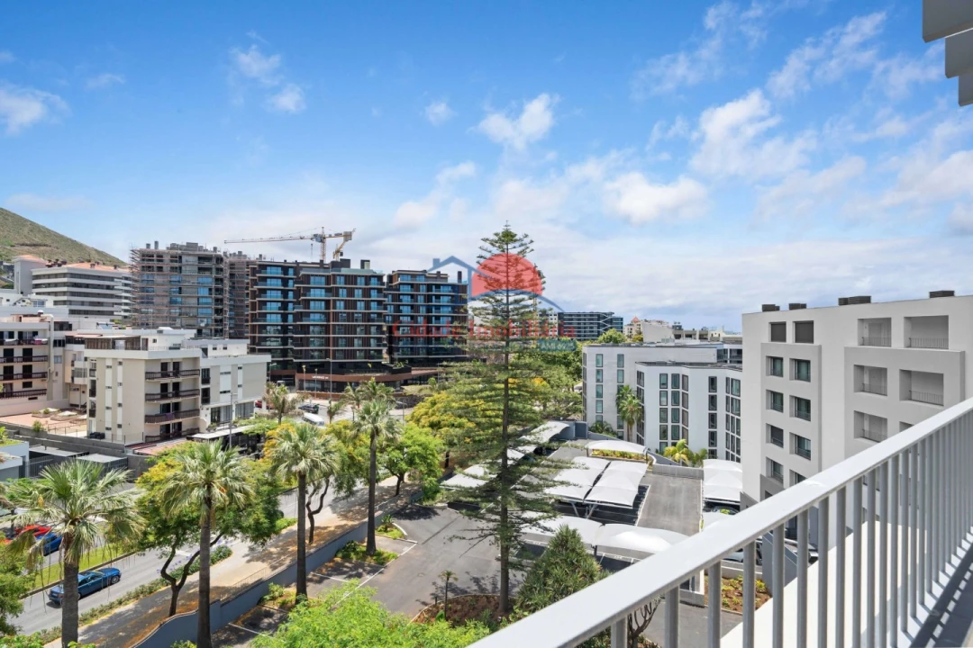 Apartamento T2 para Venda em São Martinho Foto 1