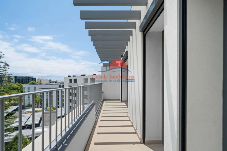 Apartamento T2 para Venda em São Martinho Foto 2