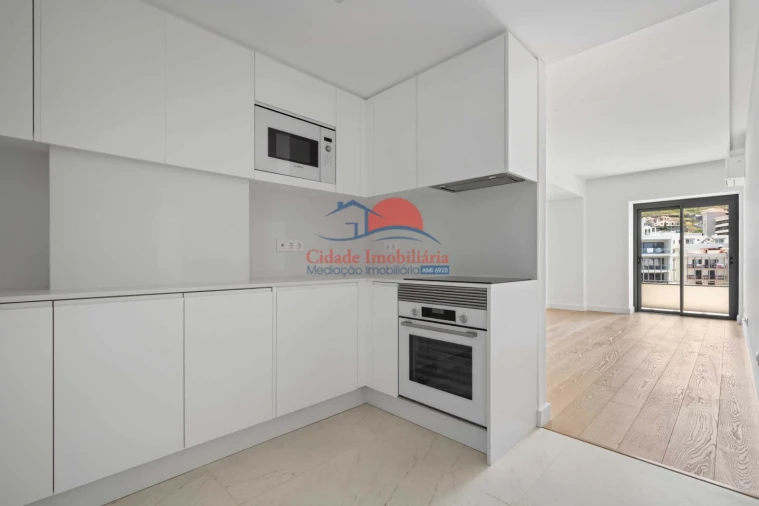 Apartamento T2 para Venda em São Martinho Foto 5