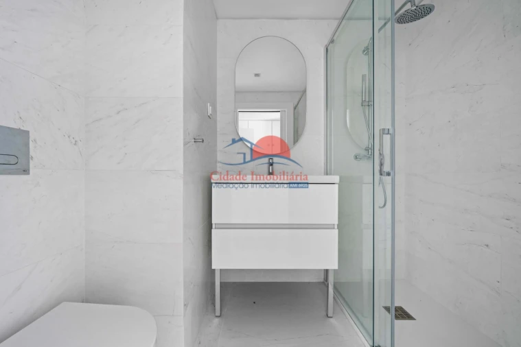 Apartamento T2 para Venda em São Martinho Foto 9