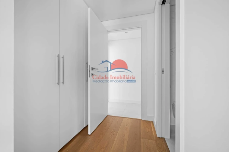 Apartamento T2 para Venda em São Martinho Foto 11