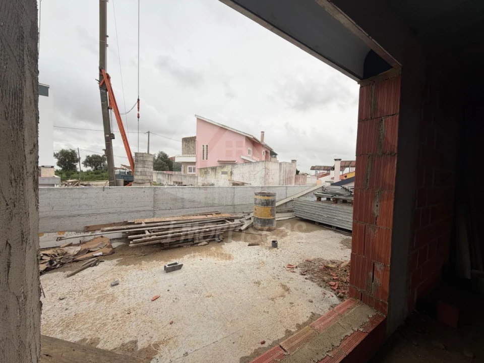 Moradia T6 para Venda em Santa Iria de Azoia, São João da Talha e Bobadela Foto 46