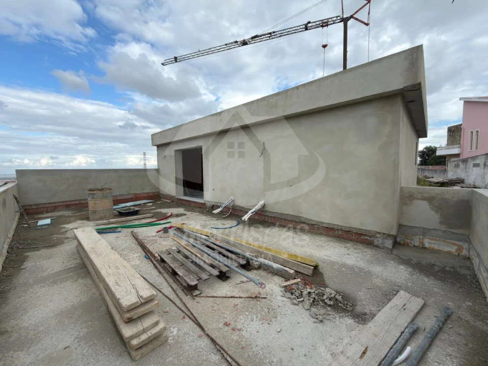 Moradia T6 para Venda em Santa Iria de Azoia, São João da Talha e Bobadela Foto 60