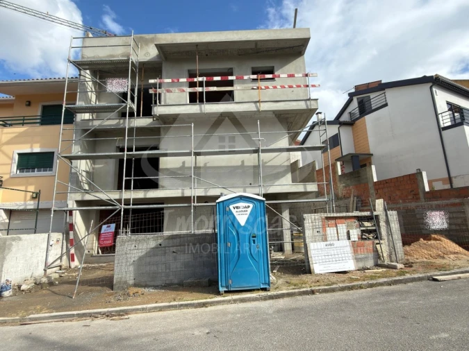 Moradia T6 para Venda em Santa Iria de Azoia, São João da Talha e Bobadela Foto 40
