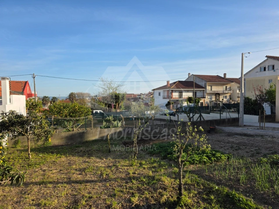 Terreno para Venda em Santa Iria de Azoia, São João da Talha e Bobadela Foto 1
