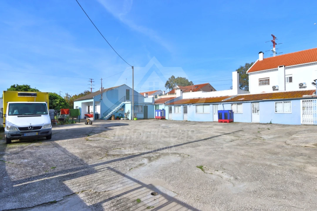 Moradia T3 para Venda em Santa Iria de Azoia, São João da Talha e Bobadela Foto 2