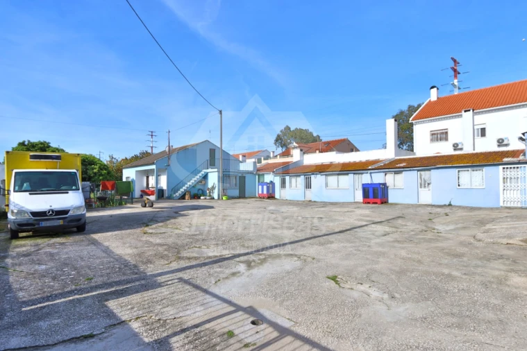 Moradia T3 para Venda em Santa Iria de Azoia, São João da Talha e Bobadela Foto 2