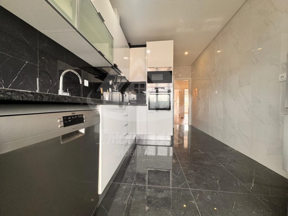 Apartamento T2 para Venda em Vialonga Foto 4