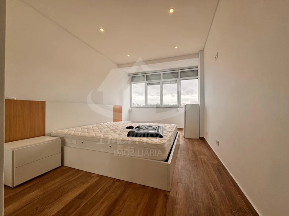 Apartamento T2 para Venda em Vialonga Foto 13