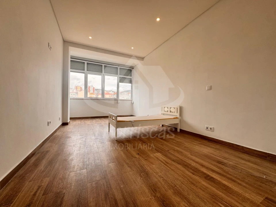 Apartamento T2 para Venda em Vialonga Foto 12