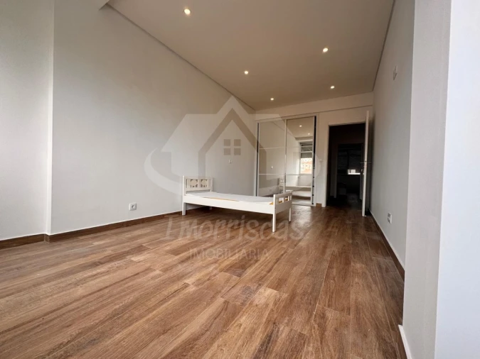 Apartamento T2 para Venda em Vialonga Foto 11