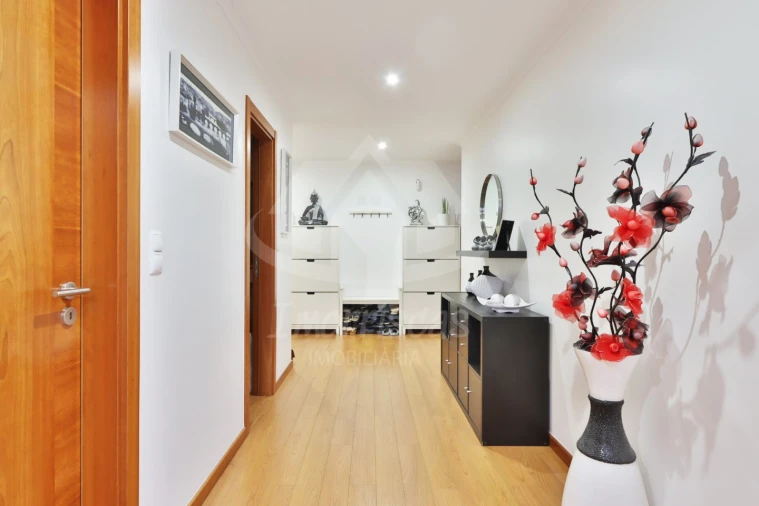 Apartamento T4 para Venda em Santo Antão e São Julião do Tojal Foto 13