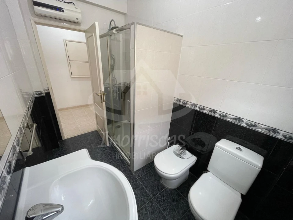 Apartamento T3 para Venda em Santa Iria de Azoia, São João da Talha e Bobadela Foto 22