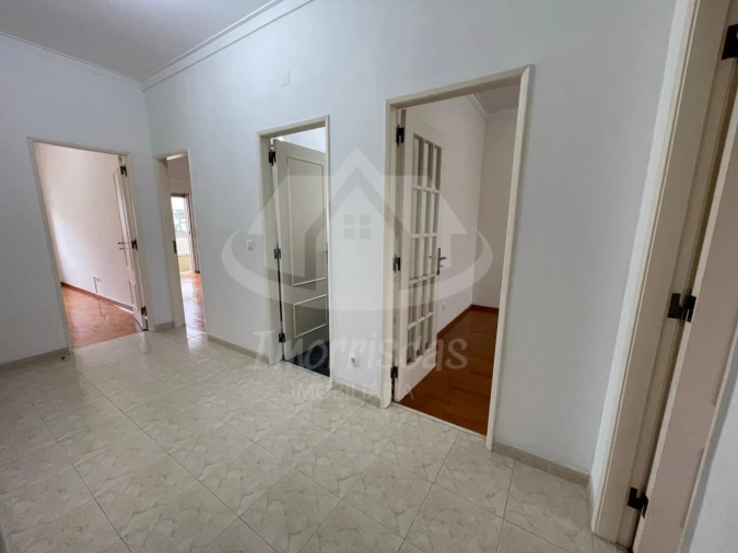 Apartamento T3 para Venda em Santa Iria de Azoia, São João da Talha e Bobadela Foto 12
