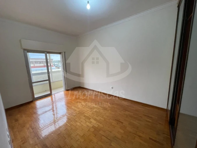 Apartamento T3 para Venda em Santa Iria de Azoia, São João da Talha e Bobadela Foto 14