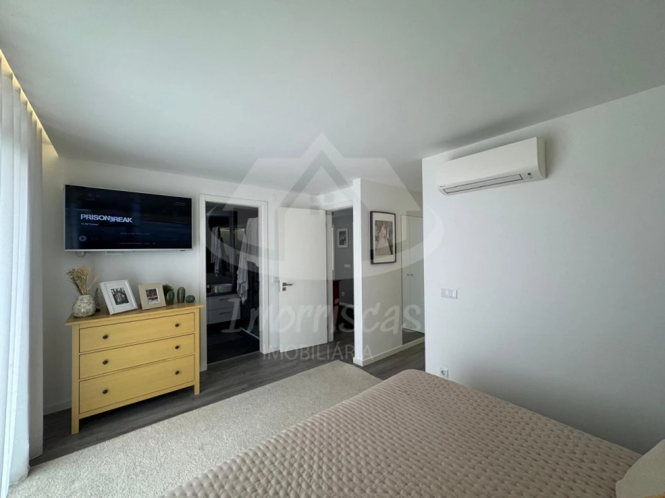 Moradia T5 para Venda em Santa Iria de Azoia, São João da Talha e Bobadela Foto 20