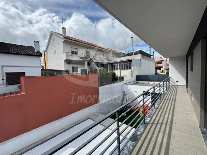 Moradia T5 para Venda em Santa Iria de Azoia, São João da Talha e Bobadela Foto 41