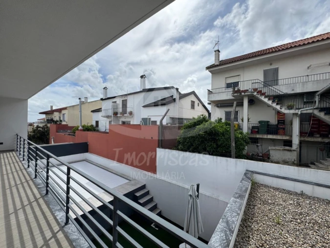 Moradia T5 para Venda em Santa Iria de Azoia, São João da Talha e Bobadela Foto 42