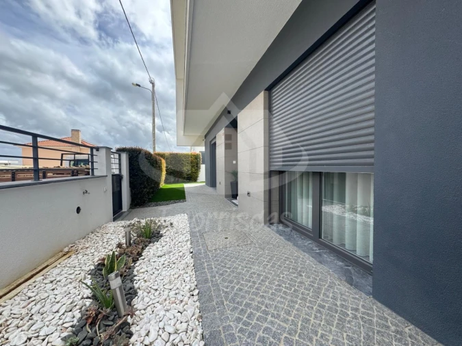 Moradia T5 para Venda em Santa Iria de Azoia, São João da Talha e Bobadela Foto 53