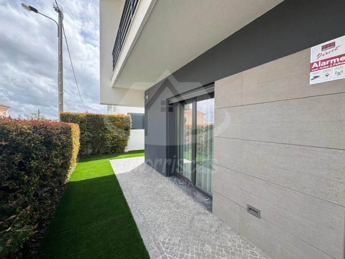 Moradia T5 para Venda em Santa Iria de Azoia, São João da Talha e Bobadela Foto 55