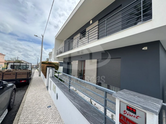 Moradia T5 para Venda em Santa Iria de Azoia, São João da Talha e Bobadela Foto 57