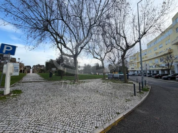 Negócio para Cedência de Quotas em Santa Iria de Azoia, São João da Talha e Bobadela