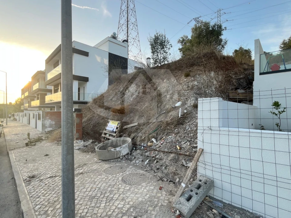 Terreno para Venda em Vialonga Foto 3