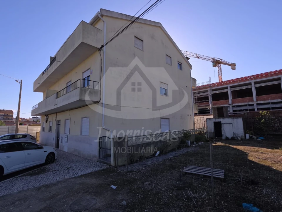 Prédio para Venda em Santa Iria de Azoia, São João da Talha e Bobadela Foto 5