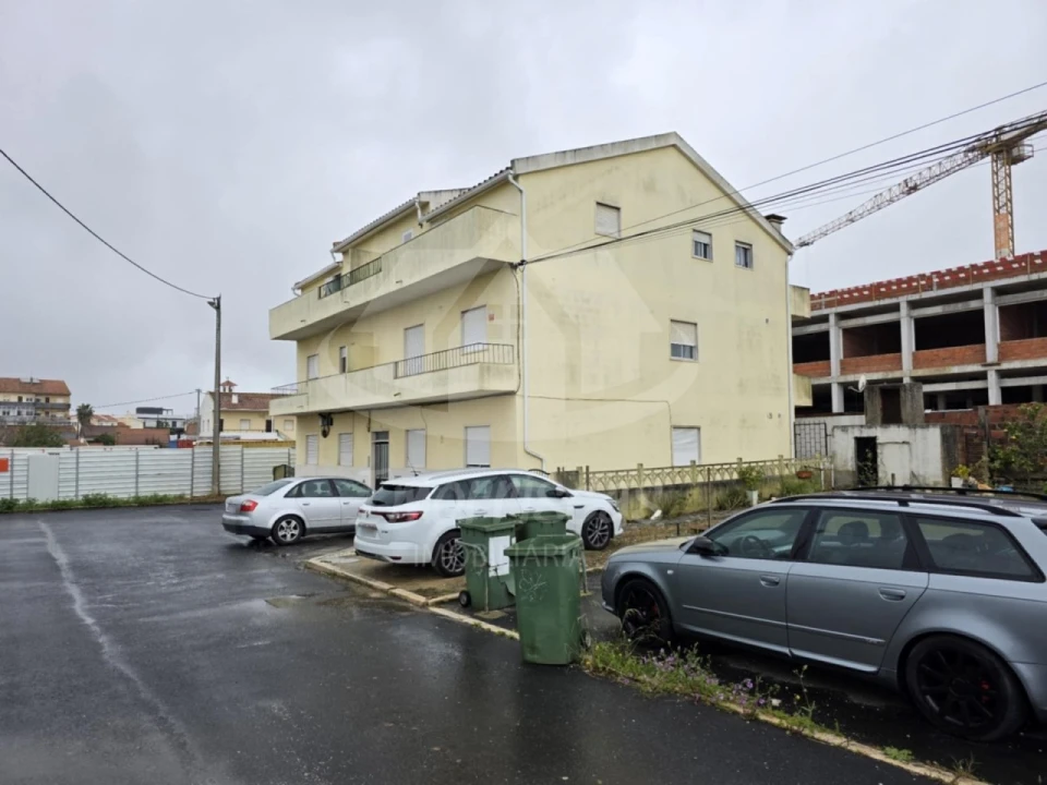 Prédio para Venda em Santa Iria de Azoia, São João da Talha e Bobadela Foto 6