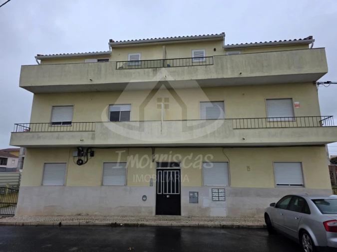 Prédio para Venda em Santa Iria de Azoia, São João da Talha e Bobadela Foto 1