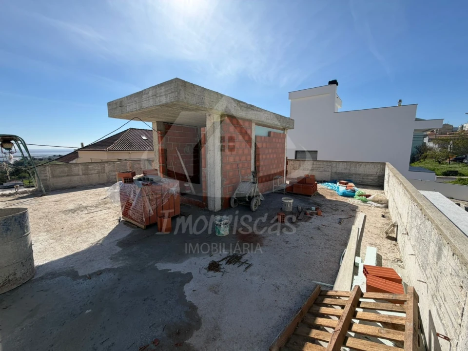 Moradia T5 para Venda em Santa Iria de Azoia, São João da Talha e Bobadela Foto 19