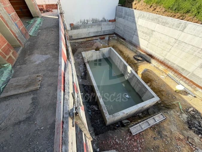 Moradia T5 para Venda em Santa Iria de Azoia, São João da Talha e Bobadela Foto 18