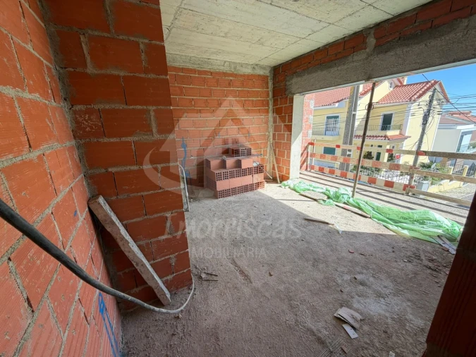 Moradia T5 para Venda em Santa Iria de Azoia, São João da Talha e Bobadela Foto 35