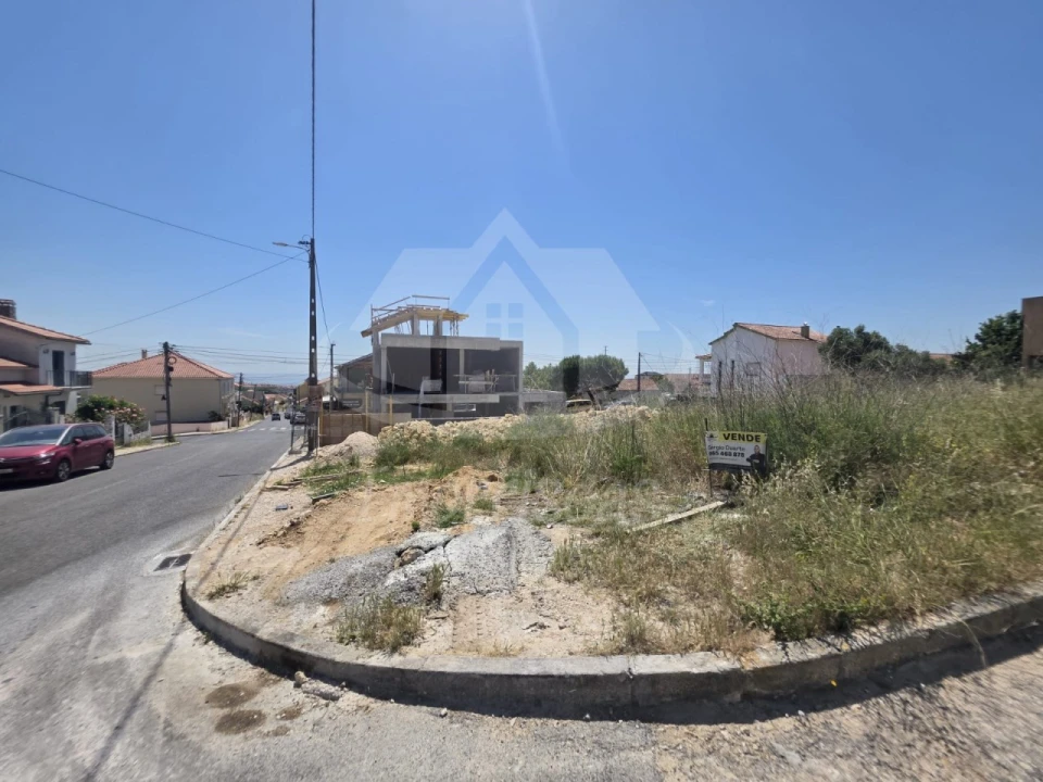Terreno para Venda em Santa Iria de Azoia, São João da Talha e Bobadela Foto 1