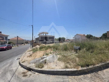 Terreno para Venda em Santa Iria de Azoia, São João da Talha e Bobadela