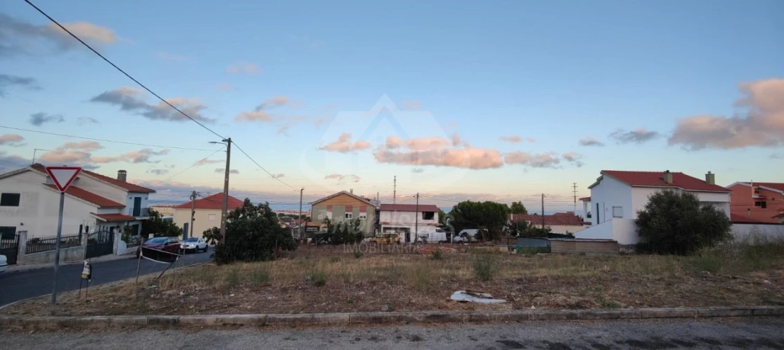 Terreno para Venda em Santa Iria de Azoia, São João da Talha e Bobadela Foto 4