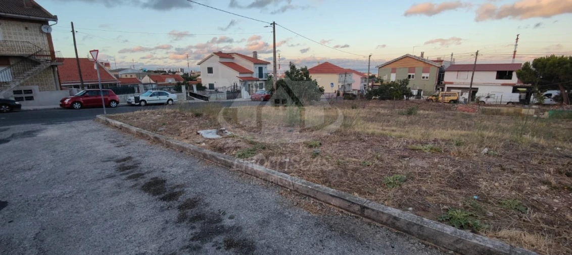 Terreno para Venda em Santa Iria de Azoia, São João da Talha e Bobadela Foto 5
