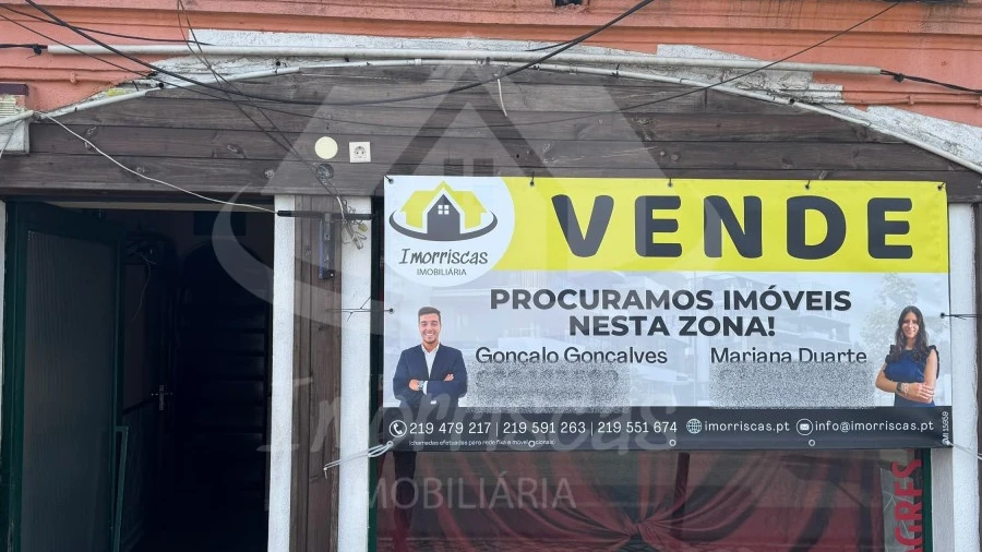 Loja para Venda em Vialonga