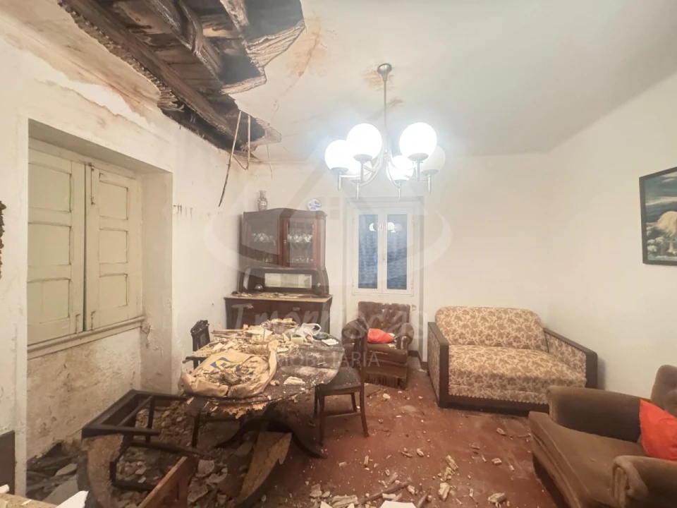 Moradia T6 para Venda em Fanhões Foto 6