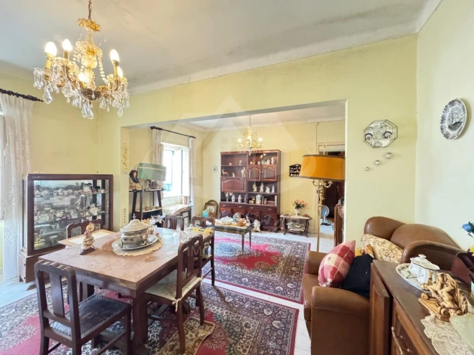 Moradia T6 para Venda em Fanhões Foto 4