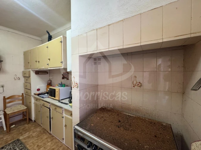 Moradia T6 para Venda em Fanhões Foto 11