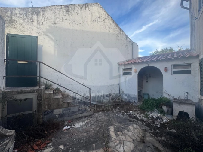 Moradia T6 para Venda em Fanhões Foto 48